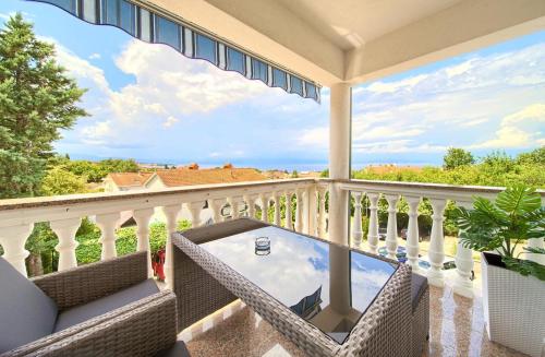 Apartment Adria with view