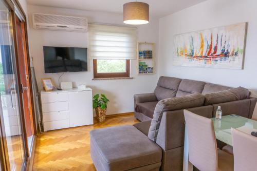 Apartment Adria with view