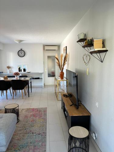 Lovely cosy nest close to the centre of Cannes