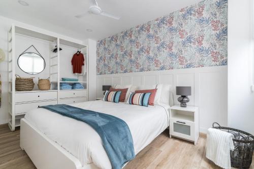 Coral Dream Las Canteras Beach