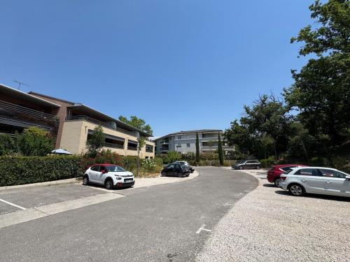 Beautiful, absolutely quiet apartment with WiFi and TV