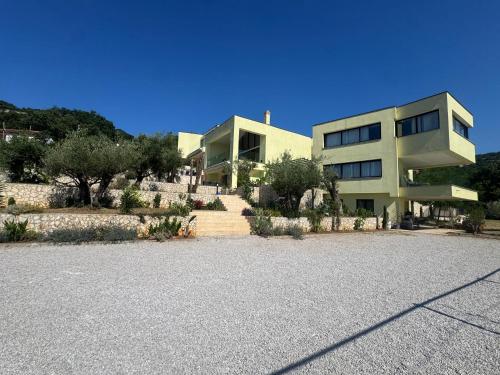 Apartman Lukas 4- Ičići- Pool, Gym, near Opatija