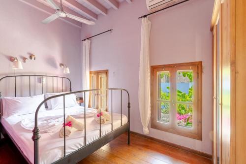 Old Town House with Garden, Fully Equipped & Peaceful