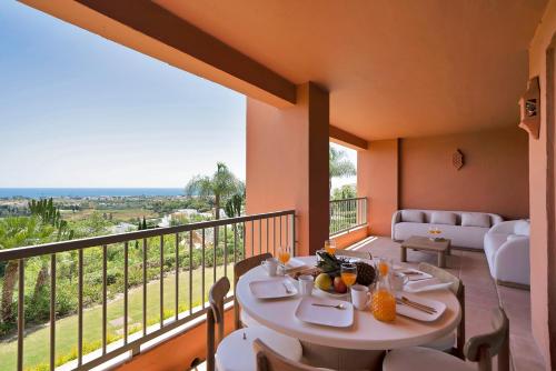 Flamingos Luxury Apartment - Sea Views, Golf & Free Parking