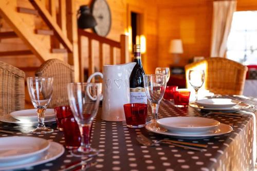 Mountain Chalet with Panoramic Views Sleeps 9