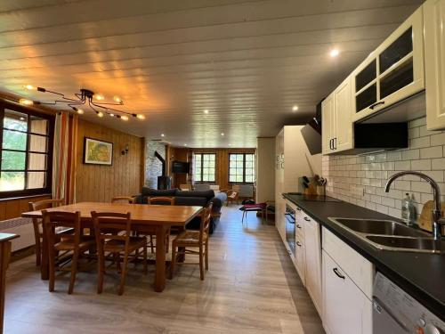 2 Bed Apt Easy access to Les Gets 2 Bathrooms