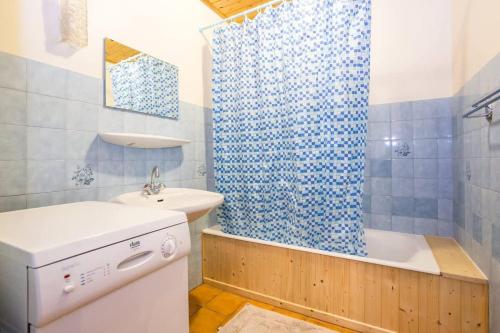 Lovely Apt Sleeps 5 Easy Access to Morzine