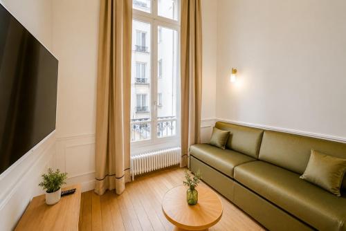 Appartement de standing 1 – tour Eiffel/Invalides