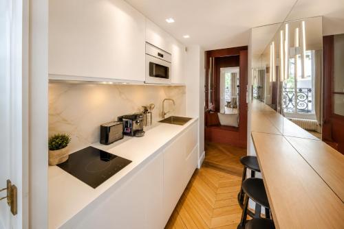 Appartement de standing 4 - tour Eiffel/Invalides