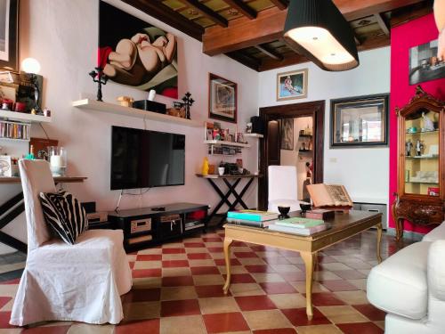 Casa Frida - A lovely view on ancient court