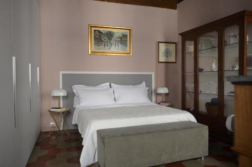 Casa Frida - A lovely view on ancient court