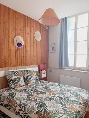 Cozy apartment, gym, heart of Cité
