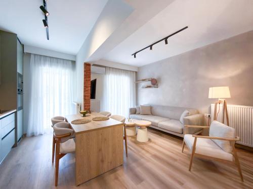 Luxury Downtown Apartment F2