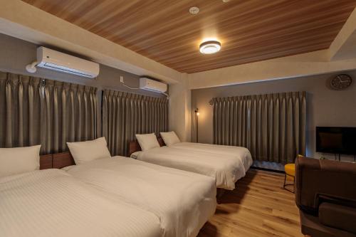 NEW OPEN! Shinsaibashi 4 min Dotonbori 5 min Rooftop Balcony 4 Beds 42m2