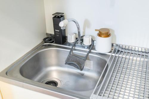 New Open, About 14 mins on foot from Shibuya Station, 5 mins on foot from Shinsen Station, Convenient for daily life, Recommended for sightseeing and business in Tokyo