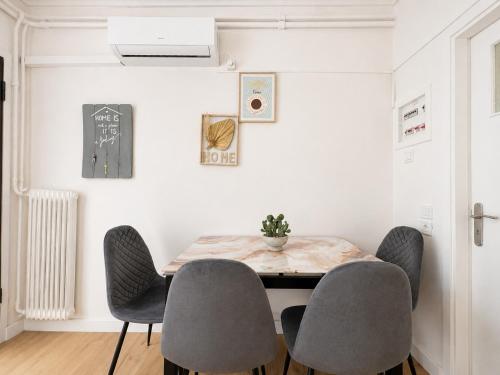 Modern Semi-Basement Αpt - Vibrant Kypseli by ΜΡS