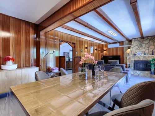 Holiday Home Lola by Interhome