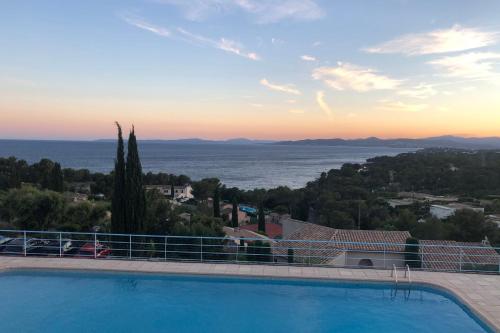 Apt With Swimming Pool 500m From The Beach