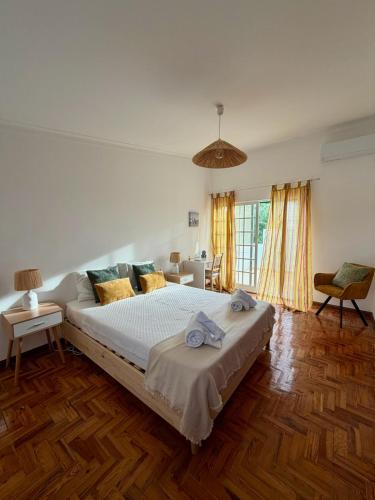 4-Bedroom Villa 15 Min to Albufeira, Pool and AC