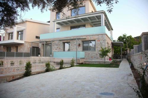 Sanro Apartments