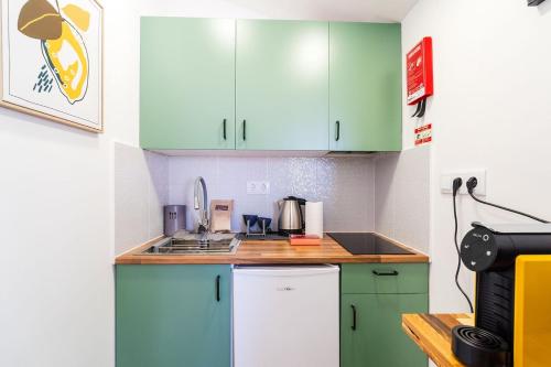 GuestReady-Charming Studio in Funchal's Heart
