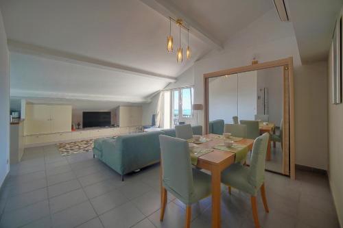 FRGK - Duplex Suquet Vue PORT ET PALAIS - 2BR