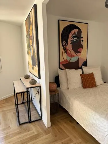 Heritage Suites- Palais des Papes & Pont d'Avignon- Clim photo 1