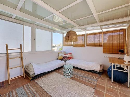 Penthouse with terrace and oceanfront views