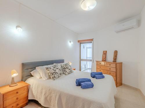 Apartment Excellent seafront & seaview by Interhome