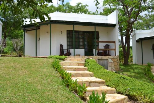 Κήπος έξω από το Tambuti lodge