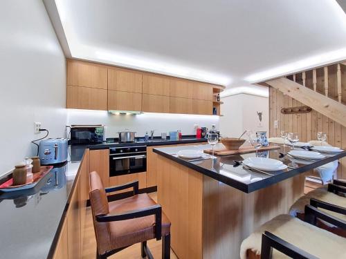 Apartment Balcon des Alpes 24 by Interhome
