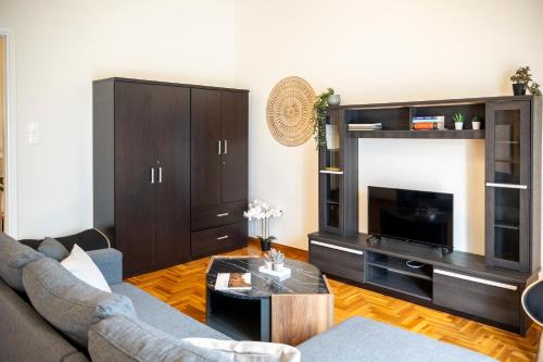 Houseloft Volos SeaView Hub