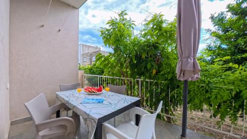 Stylish Apartments Castle Bay - near Beach and Airport