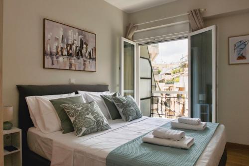 The Athenian Hub 2BR, 3 Minutes to Metro