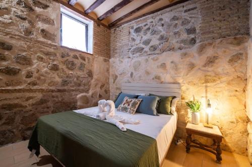 Patio in the Heart of Toledo , Pets , Family