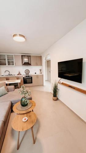 IRYA VOLOS minimal stay Ground Floor Apartment