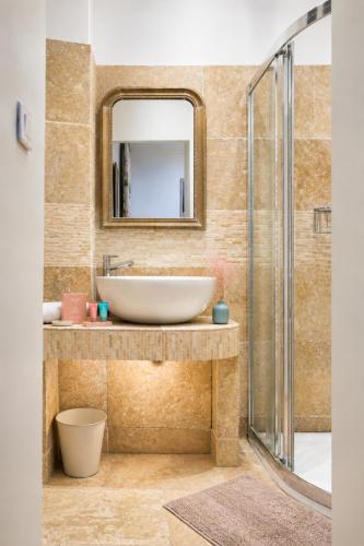 "Le Rossetti" by EnjoyNice, for foodies and art lovers in Old Nice, with air conditioning