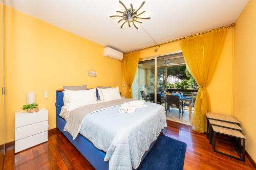 LUXURY Cannes ,2P neuf climatisé, Terrasse exceptionnelle ,parking, croisette