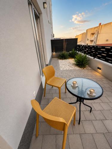 Huge Garden Cozy Apartment with jacuzzi
