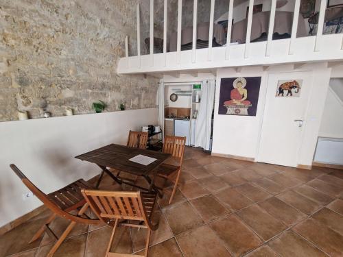 50 m2 loft with vaulted ceilings center of Montpellier