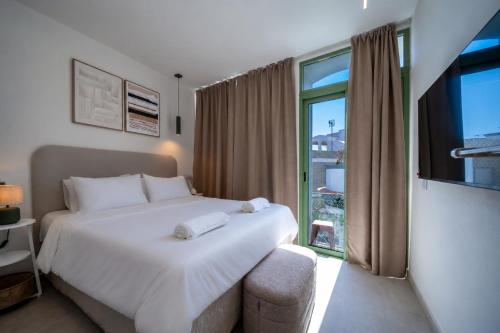 The Simon Residences - Marina Escape