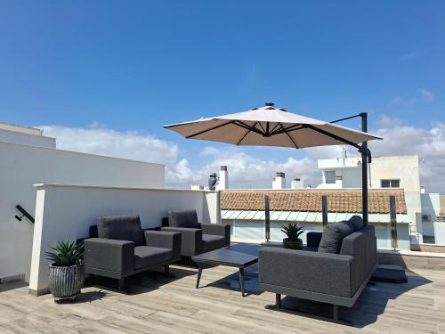 Penthouse-Pool-Jacuzzi-Gym-Sauna- Beach PMT41