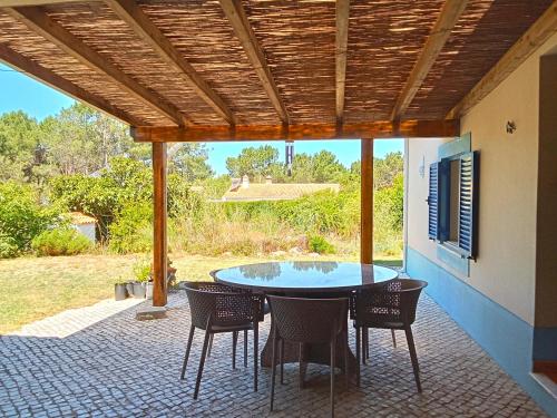 Beautiful Villa near Monte Clérigo and Arrifana beaches