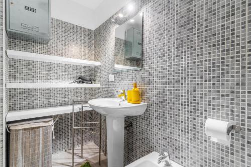Loft Moderno Milano - Metro M1 - Duomo 15 min