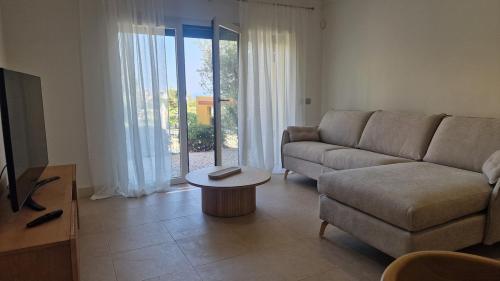 Bela Vista townhouse with pool