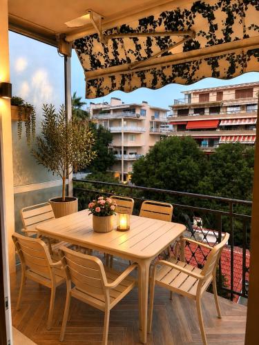 New apartment in the center of the Croisette, Rue d'Antibes
