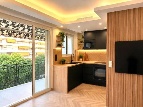 New apartment in the center of the Croisette, Rue d'Antibes