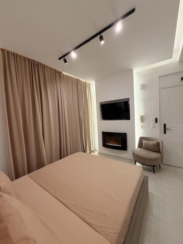 Elysian Hot Tub Suite Piraeus