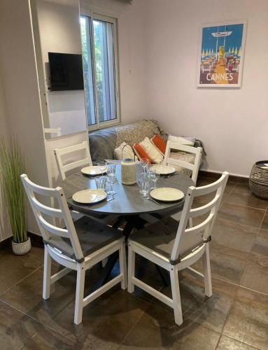 Le Jardin Suspendu, Rue d'Antibes