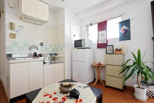 Modern Studio Awaza 1 min to St, Access to USJ & Namba